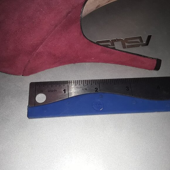 Joan & David Daerina SZ 7 M Raspberry Pink Red Suede 4" Heel Almond Toe Pumps - Picture 5 of 9